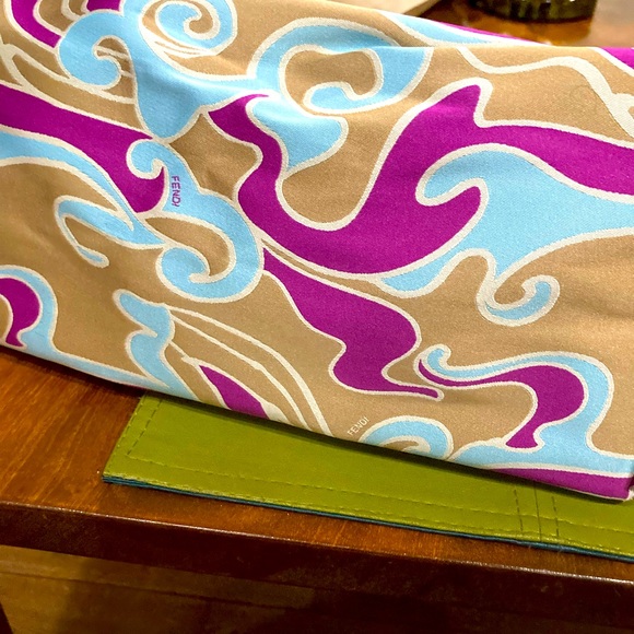 Fendi tote in great condition beautiful swirl colors. - Picture 2 of 10